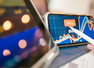 Händler für mehrere Märkte untersucht Bitcoin-, Ethereum- und Devisenoptionen